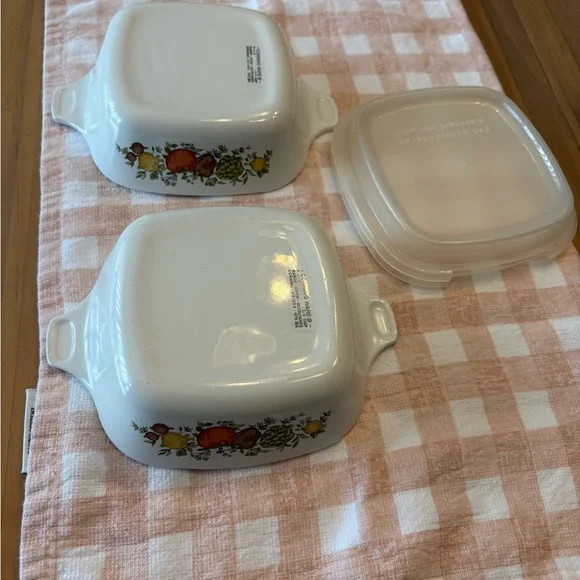 Corningware Petite White Ceramic Baking Dish with Handle - Picture 5 of 8